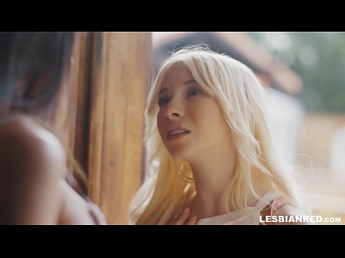 ❤️ Dívka se po několika měsících vrátí domů a skončí u lízání kundy své nevlastní matky Porno vk u porna cs.hentai-menu.ru